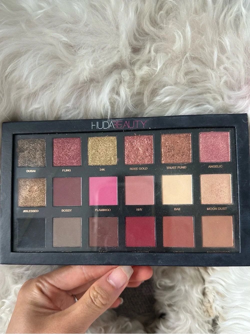 DISCONTINUED HUDA BEAUTY Rose Gold Textured Eyeshadow Palette neutral matte chic